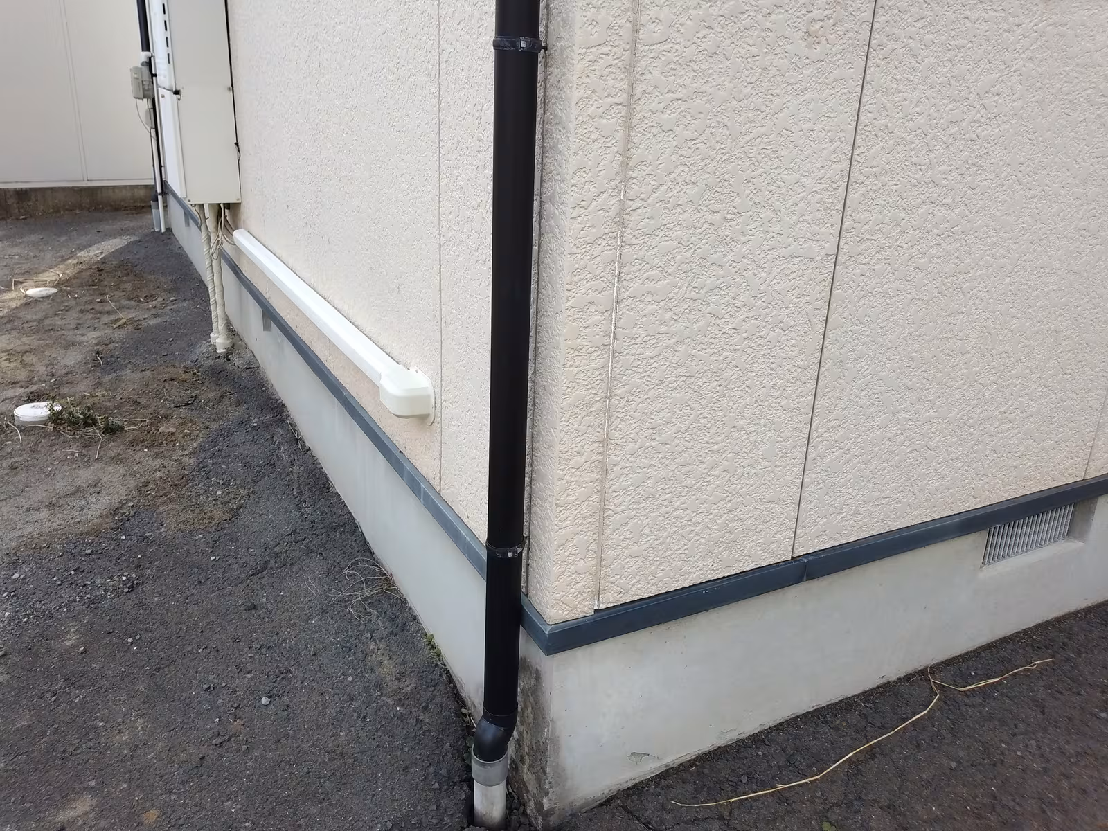 別箇所の雨樋施工後