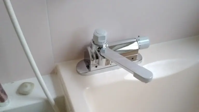 【黒川郡大和町】浴室デッキ水栓交換（KVK KM297ZG｜定量止水付きサーモ水栓への交換）