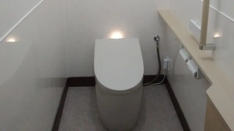 【黒川郡大衡村】トイレ交換＋内装工事（TOTOネオレストAS2・換気扇設置）