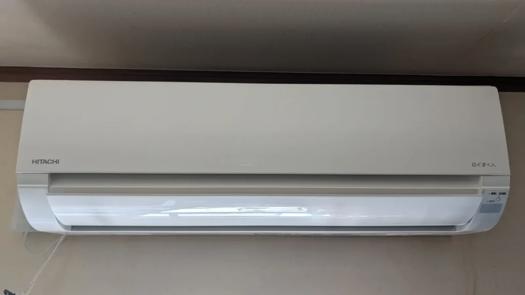 エアコン交換と専用コンセント新設で延長コード運用を解消（日立 RAS-AJ2825S）｜黒川郡大郷町