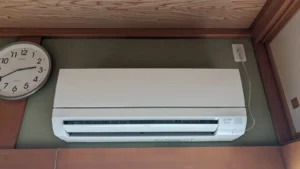 施工後の壁掛けエアコン室内機