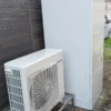 交換後のエコキュート貯湯ユニットとヒートポンプユニット